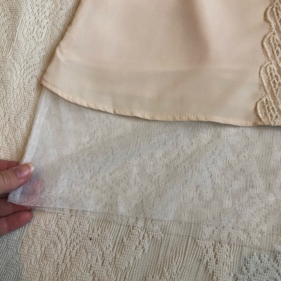 ASTR cream lace mini shift dress - Picture 6 of 11